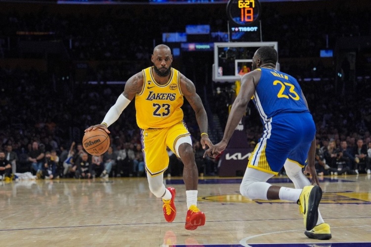 世界杯手机高清观看软件-周六竞彩篮球强档：湖人内忧外患 勇士全民皆兵