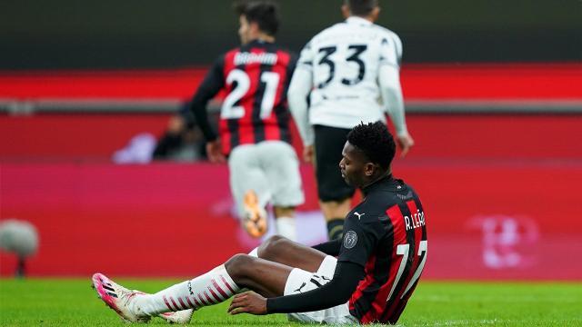 世界杯客户端升级说明-破了？断了？还活着！残阵米兰技不如人却虽败犹荣！